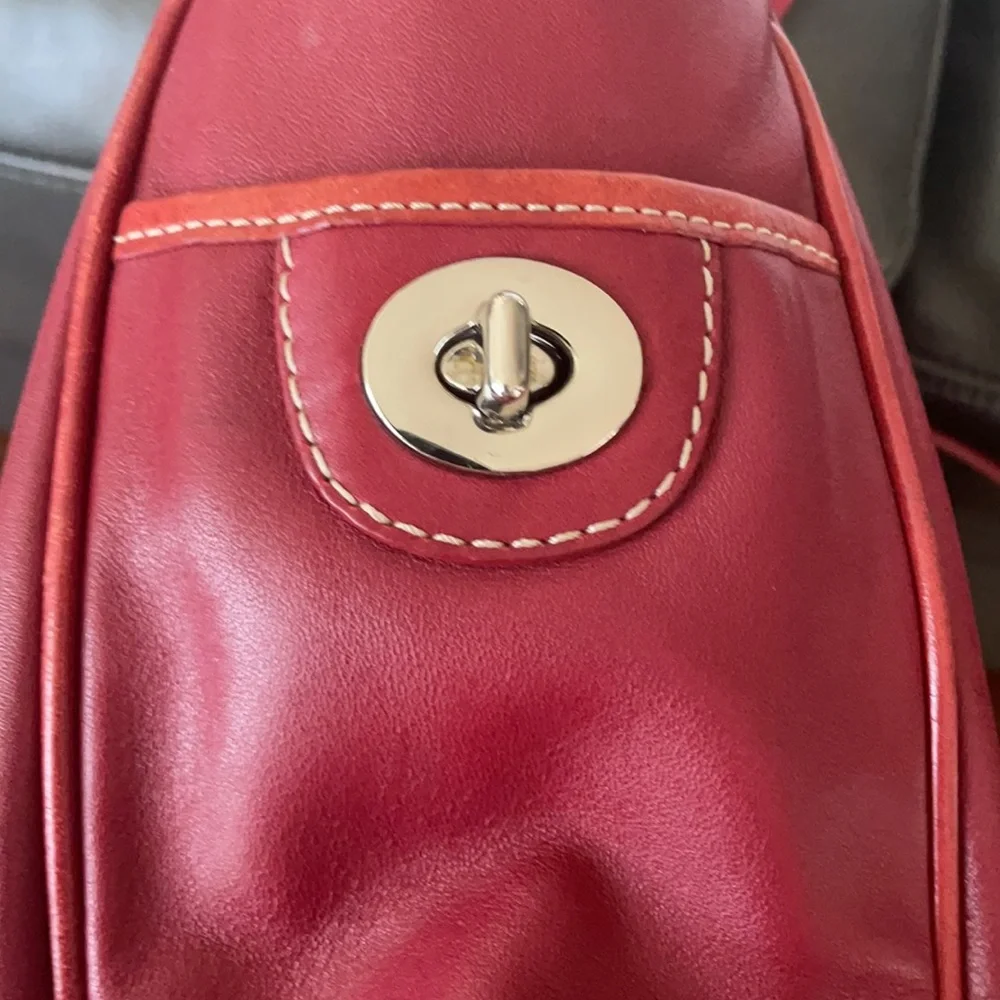 Coach Burgundy Bucket Shoulder Purse Pocketbook Bag Double Handle - Picture 11 of 15